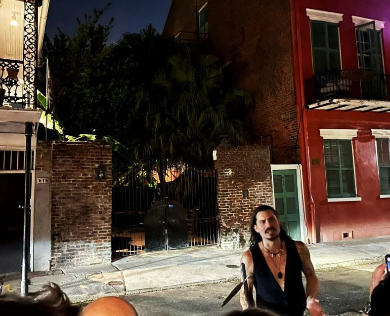 New Orleans Haunted Ghost, Voodoo & Vampire Walking Tour - The break and Lafitte’s Blacksmith Shop Bar