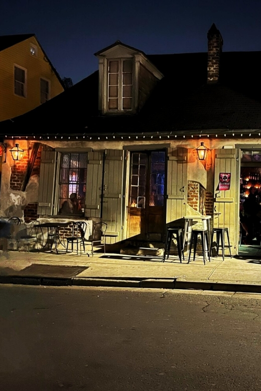 New Orleans Haunted Ghost, Voodoo & Vampire Walking Tour - Muriel’s and Jackson Square set the scene