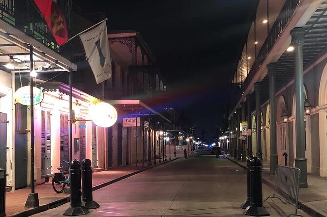 New Orleans Haunted & History Tour - Meeting at 941 Bourbon Street