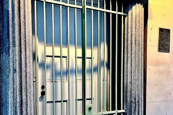 New Orleans Haunted Legends & Scandals Small Group Tour - Is $39 a fair price?