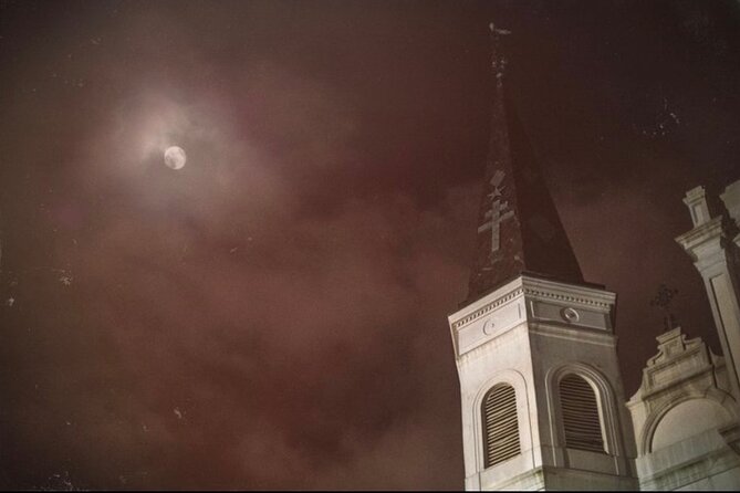 New Orleans Paranormal Investigation - Walking into New Orleans’ haunted quarter