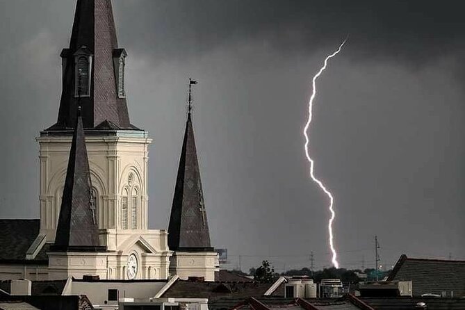 New Orleans Paranormal Investigation - To-go cocktails and bar stops