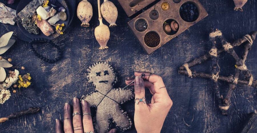 New Orleans: Voodoo Legends, Vampires & Magic Walking Tour - Key points to know before booking