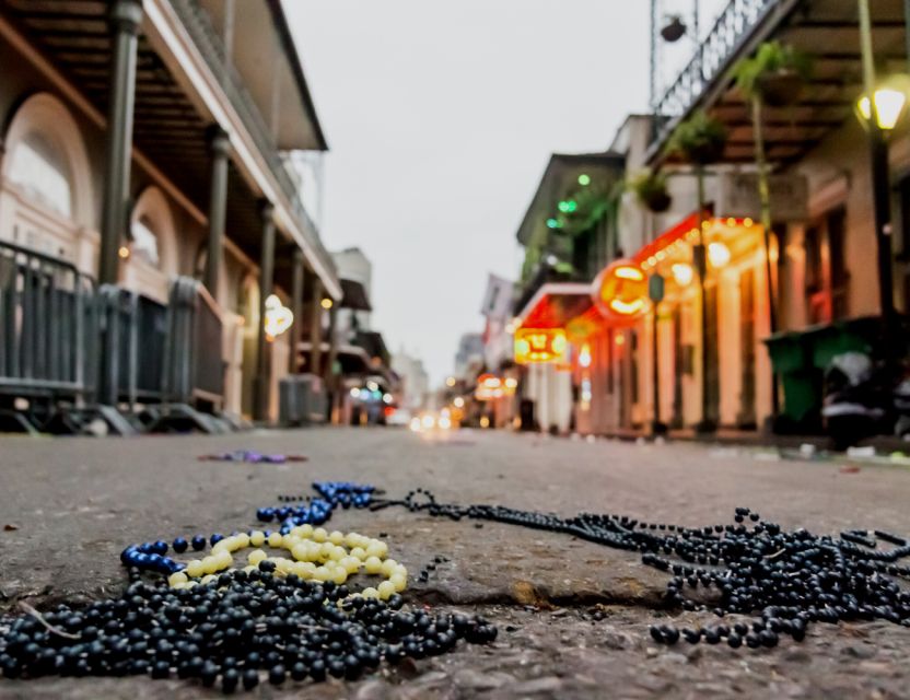 New Orleans: Voodoo Legends, Vampires & Magic Walking Tour - Bloody Mary’s and a tale of murder