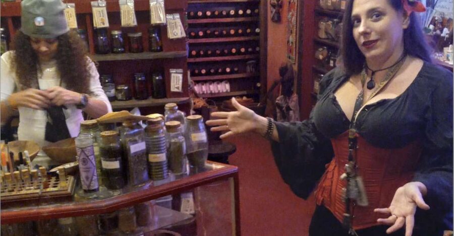 New Orleans: Wicked History Walking Tour with a Local Witch - What you hear about Marie Laveau and Voodoo