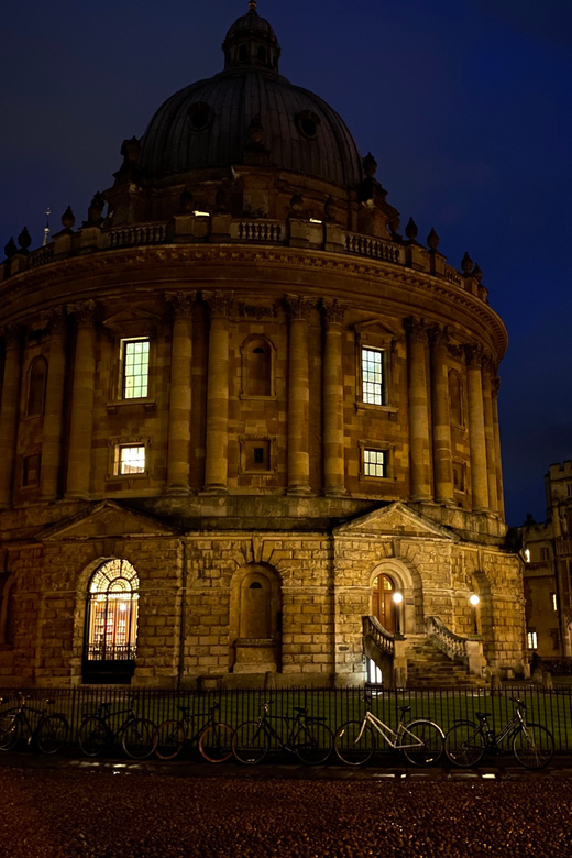 New: Oxford Costumed Ghost Tour In-Character - Why Oxford makes such a good ghost-tour setting