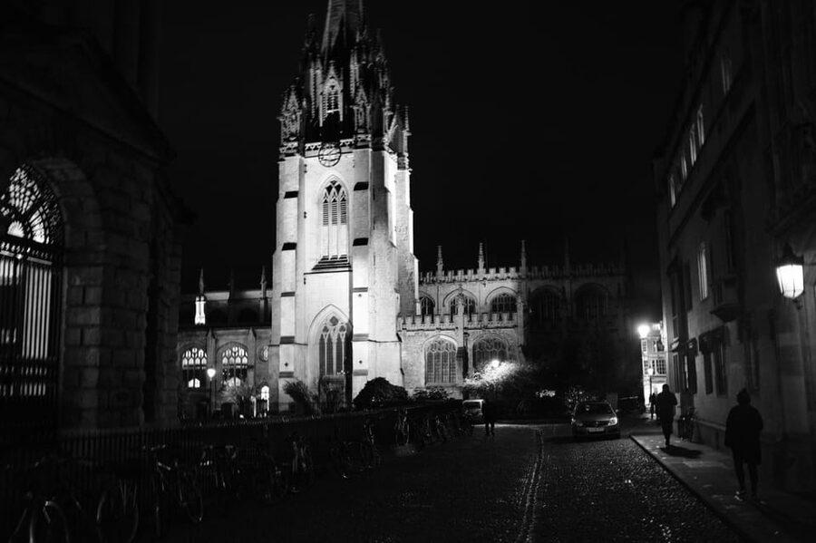New: Oxford Costumed Ghost Tour In-Character - Is $26 a fair price for 90 minutes?