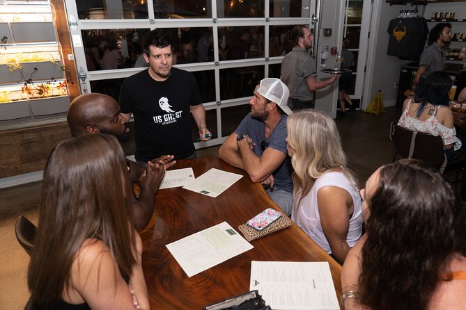 New York Ghosts Boos and Booze Haunted Pub Crawl - How the guides shape the night