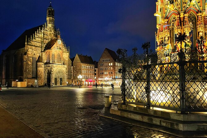 Nuremberg Ghosts and Gallows Evening Walking Tour in English - Albrecht Dürer’s house and the watchful square