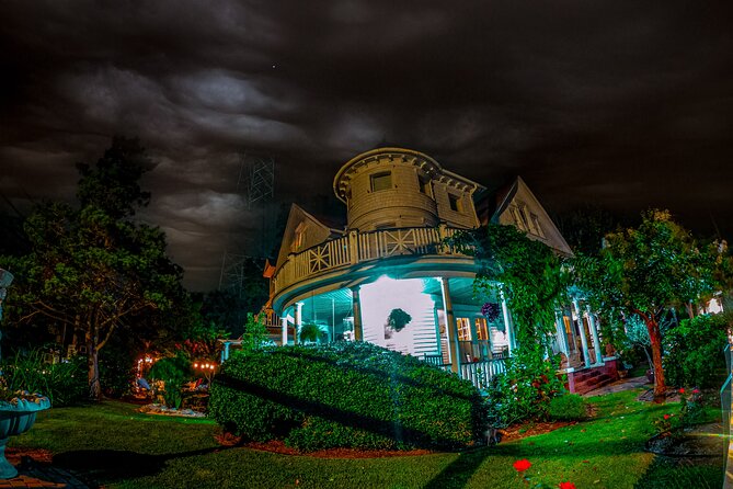 OBX Ghost Tours: Lighthouse Wraiths & Dune Shadows - Roanoke Island Inn and the People Who Stayed There