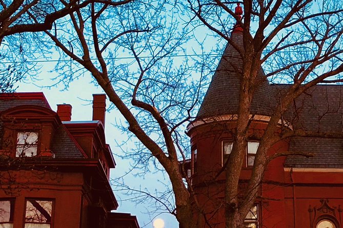 Old Louisville Ghost Tour as Recommended by The New York Times @ 4th and Ormsby - Why Old Louisville makes a good ghost-tour setting