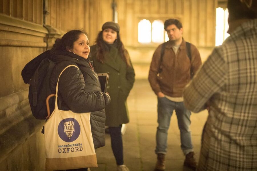 Oxford: Haunted Oxford Tour - by Uncomfortable Oxford™ - Starting at the Martyrs’ Memorial