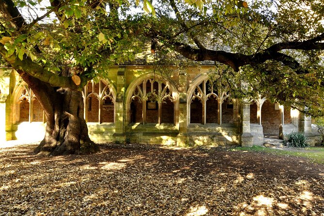 Oxford Official Ghost Tour - Dead Man’s Walk and the university quarter