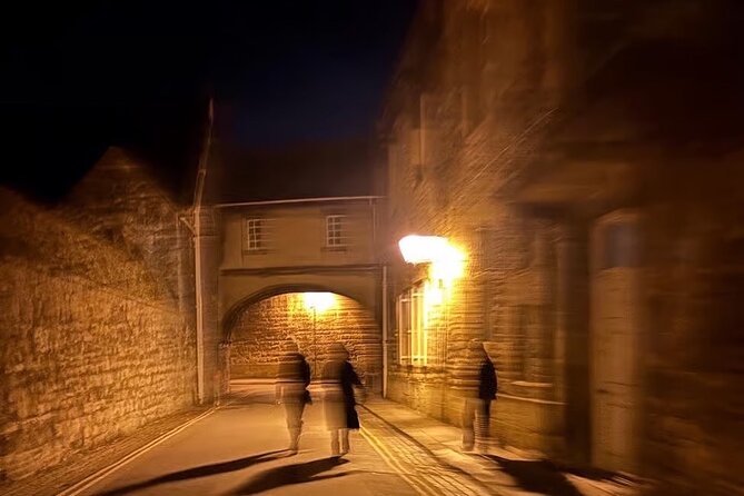 Oxford Twilight Ghost Tour - From Trinity College to the Bridge of Sighs