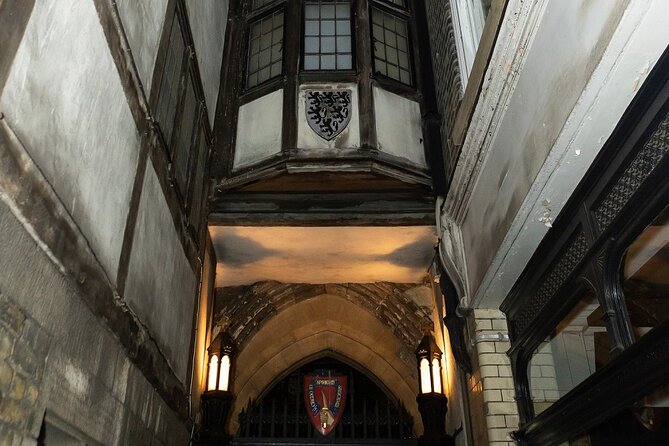 Paranormal ActivityTour in Old London - A gin palace and an entirely different kind of spirit