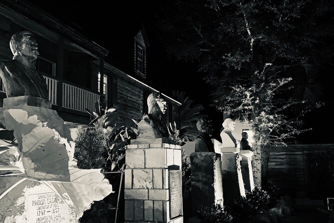 Paranormal Encounter in St. Augustine - Walking through the Old Cemetery