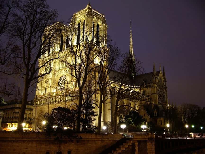 Paris: Ghosts and Dark Stories Guided Walking Tour - Key points to know before you book