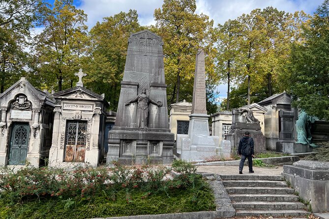 Paris: Haunted Père Lachaise Cemetery Guided Tour - Is $26.55 good value?