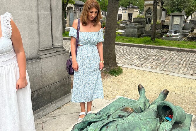 Père Lachaise's Cemetery Celebrities and Ghosts Mystery Tour - Key points to know before you book