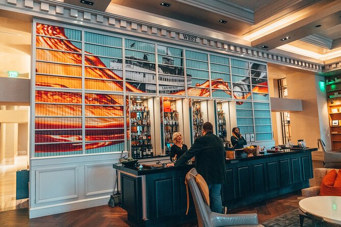 Phantoms of Prohibition: Ghosts Cocktails & Bites Walking Tour - The Omni Louisville’s 1920s-style stop