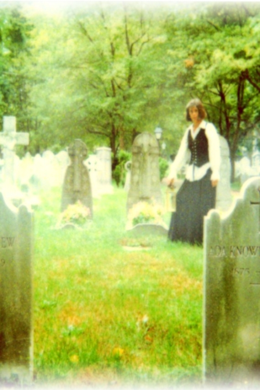 Philadelphia Ghost Tour by Candlelight - Washington Square and the spectral Quakeress