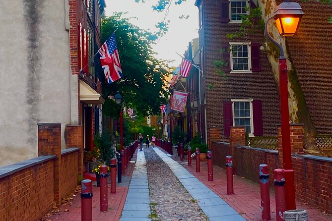 Philadelphia Haunted Ghost Smartphone Guided Audio Walking Tour - A ghost walk through Philadelphia’s oldest streets
