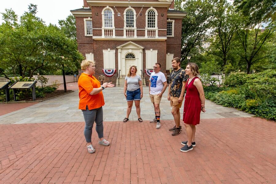 Philadelphia: Haunted History & Ghost Nighttime Tour - Carpenter’s Hall and secret meetings after sunset