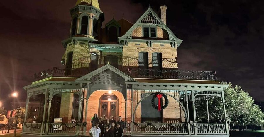 Phoenix: History, Mystery and Ghost Hunting Tour - Starting at Que Sazon and meeting your guide