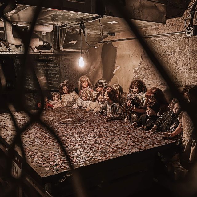 Phoenix: History, Mystery and Ghost Hunting Tour - Melinda’s Alley, a brief stop with a darker tone