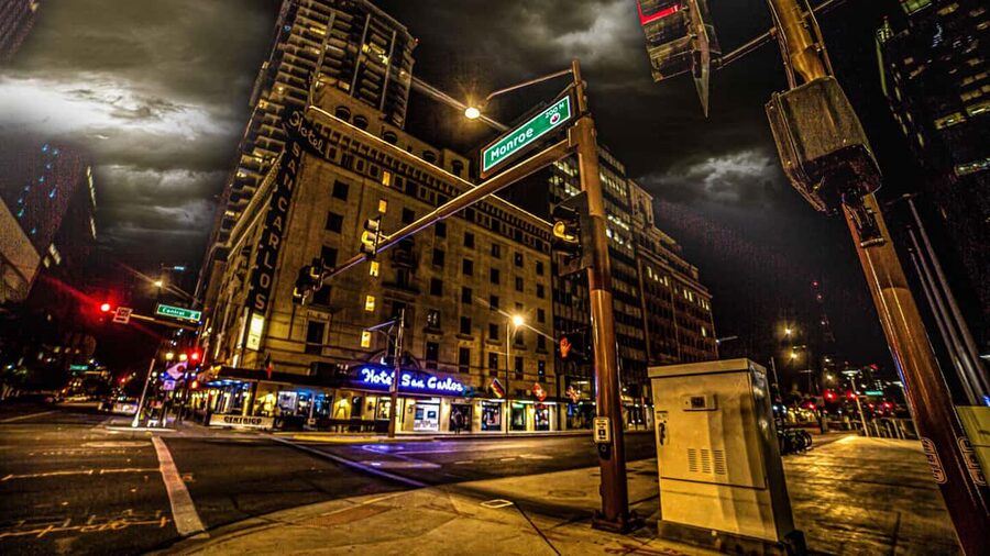 Phoenix: Ultimate Dead of Night Walking Ghost Tour - Rosson House sets the tone