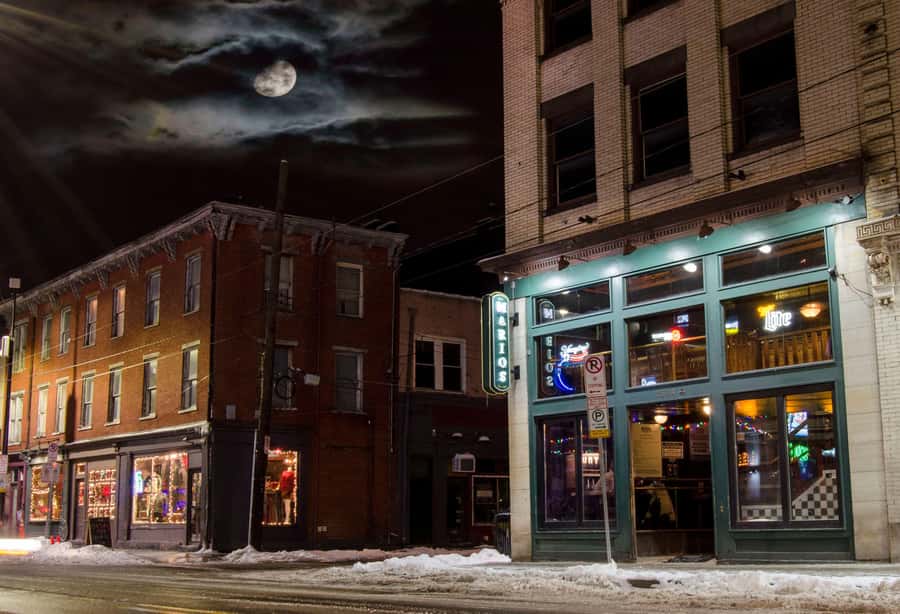 Pittsburgh: Sinister Shadows of Steel City Ghost Tour - Traveler’s Rest and the first layer of local lore