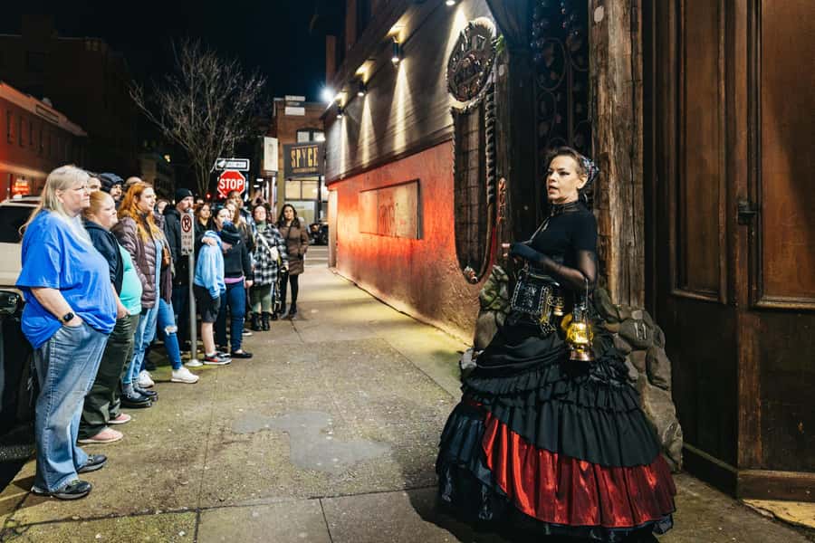 Portland: Ghosts, Poltergeists, and Psychopaths Walking Tour - Why Portland’s ghost stories work best after dark