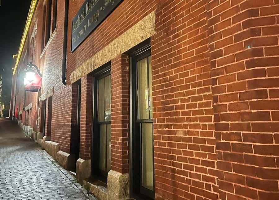Portland Old Port Ghost Walk - What this Portland ghost walk is really like