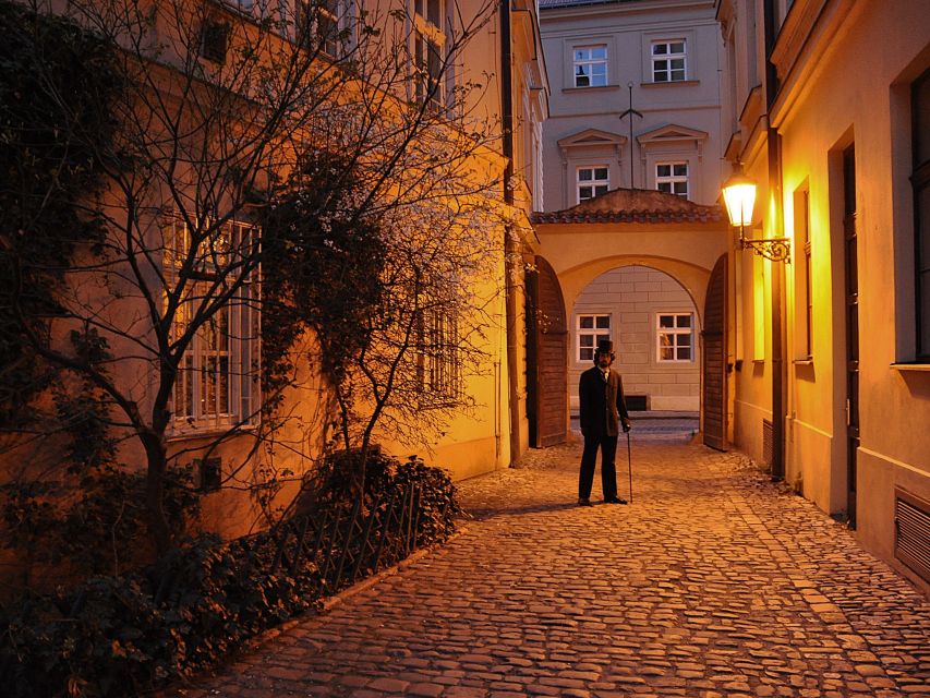 Prague: Ghost Tour - Old Town Square and the first quiet lanes