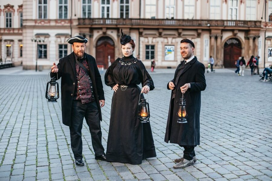 Prague: Ghosts and Legends Nighttime Guided Walking Tour - Finishing at the Old Jewish Cemetery