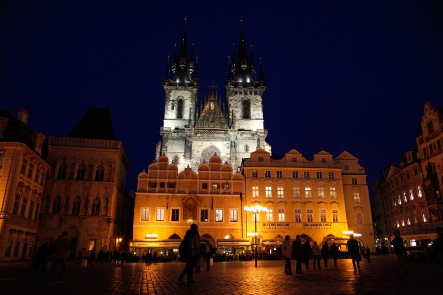 Prague: Ghosts and Legends of the Old Town Evening Tour - Why Prague’s Old Town works so well after dark
