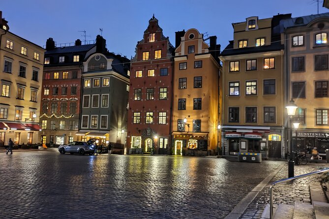 Private blood, ghosts and folklore Old Town 2h Stockholm tour - Prästgatan and the lane known as Hell
