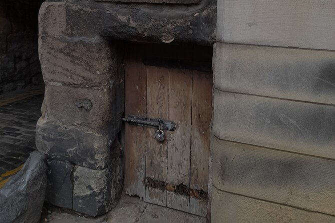 Private Dark History Tour: Eerie Edinburgh - Starting beneath St Giles’ Cathedral