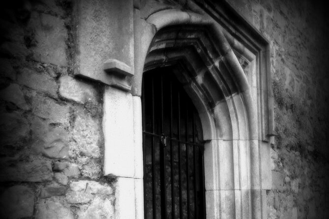 Private Ennis Dark History Tour with Dr Jane O'Brien (1-6 people) - Key points to know before booking