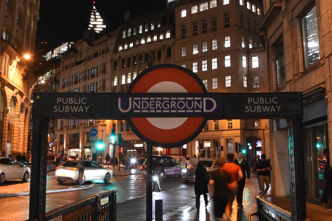 Private Ghosts and Gore Walking Tour of London - Bank, buried bones, and the Black Ghost