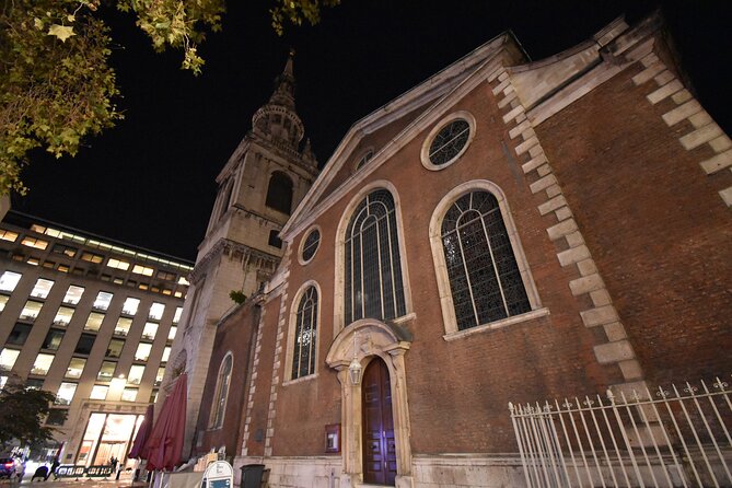 Private Ghosts and Gore Walking Tour of London - Two haunted pubs and the final plague pit