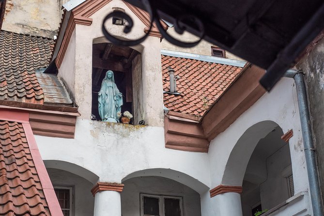 Private Vilnius Ghost & Legends tour - The Subačius Gates and the city executioner