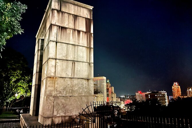 Providence Ghost Tours: Phantoms, Poltergeists, & Pestilence - Fleur-de-Lys Studio and the final story