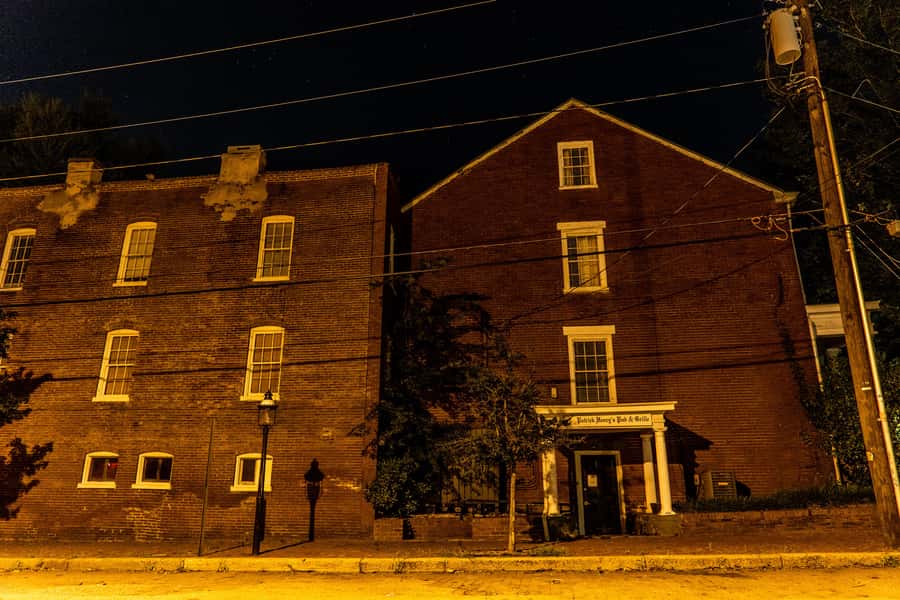 Richmond Ghosts: Sinister Scares of Shockoe Bottom Tour - What the storytelling feels like