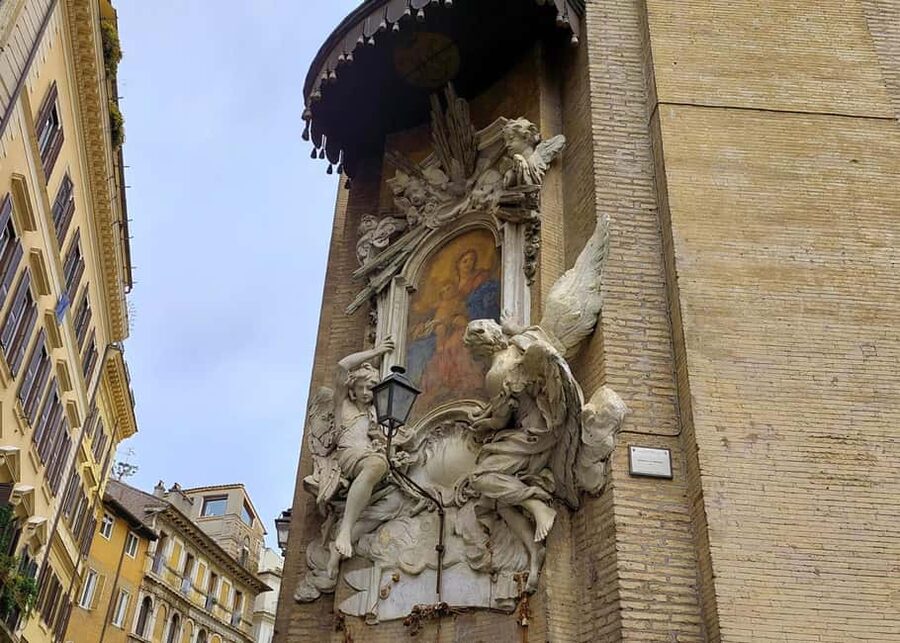 Rome After Dark: Ghosts & Medieval Backstreets Tour - Secretive monks and Rome’s darker religious tales
