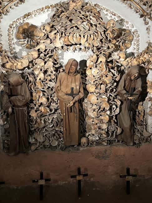 Rome: Capuchin Crypts & Ghostly Legends Small-Group Tour - Meeting at Via Vittorio Veneto
