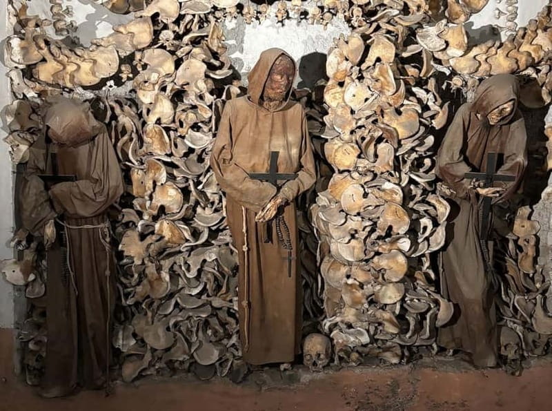 Rome: Ghosts & Bone Crypts Tours: 2 Tours, 1 Discount Ticket - Who should take this tour?