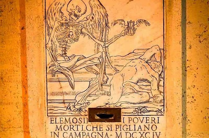 Rome's Dark Side: Ghosts, Scandals and Crypts - Small Group Tour - Executions and memory at Campo de’ Fiori