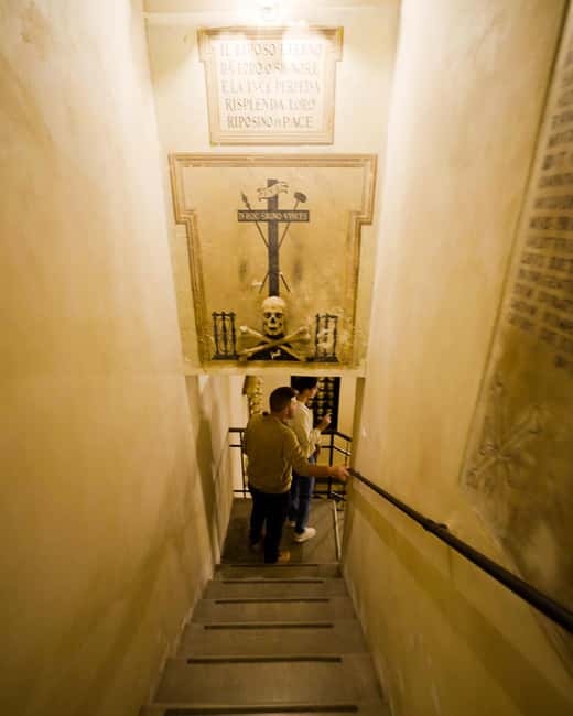 Rome's Dark Side: Ghosts, Scandals and Crypts - small group - Starting at Piazza Trilussa and crossing Ponte Sisto
