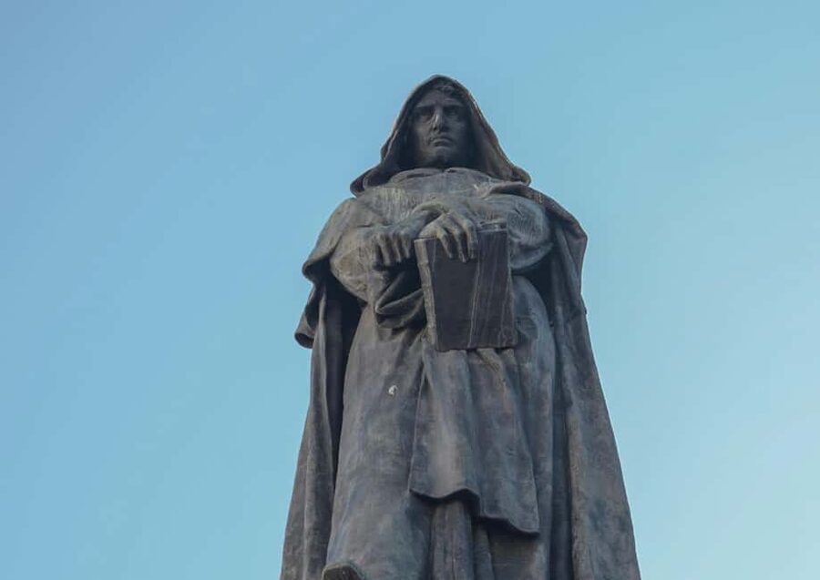 Rome Secrets: Dark History & Tasty Bites Tour - Why this Rome walk feels different